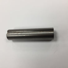 Load image into Gallery viewer, Universal Keyed Shaft Small New

