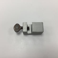 Load image into Gallery viewer, Clip
