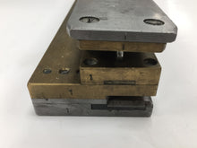 Load image into Gallery viewer, Punching Tool 5 to 1 Oval Used
